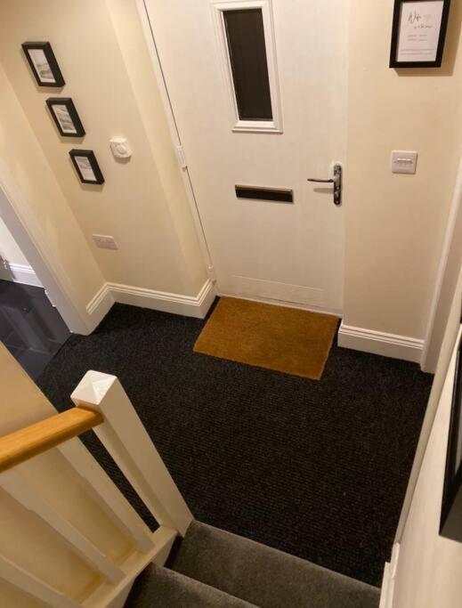 No25-Luxe Living Guest House- 2 Bed-Wifi-Free Parking-City- Beach Swansea Exterior photo